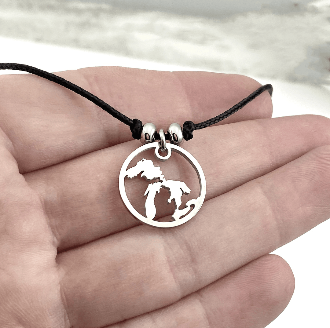 Great Lakes Circle Outline Choker/Collar Pendant - Be Inspired UP