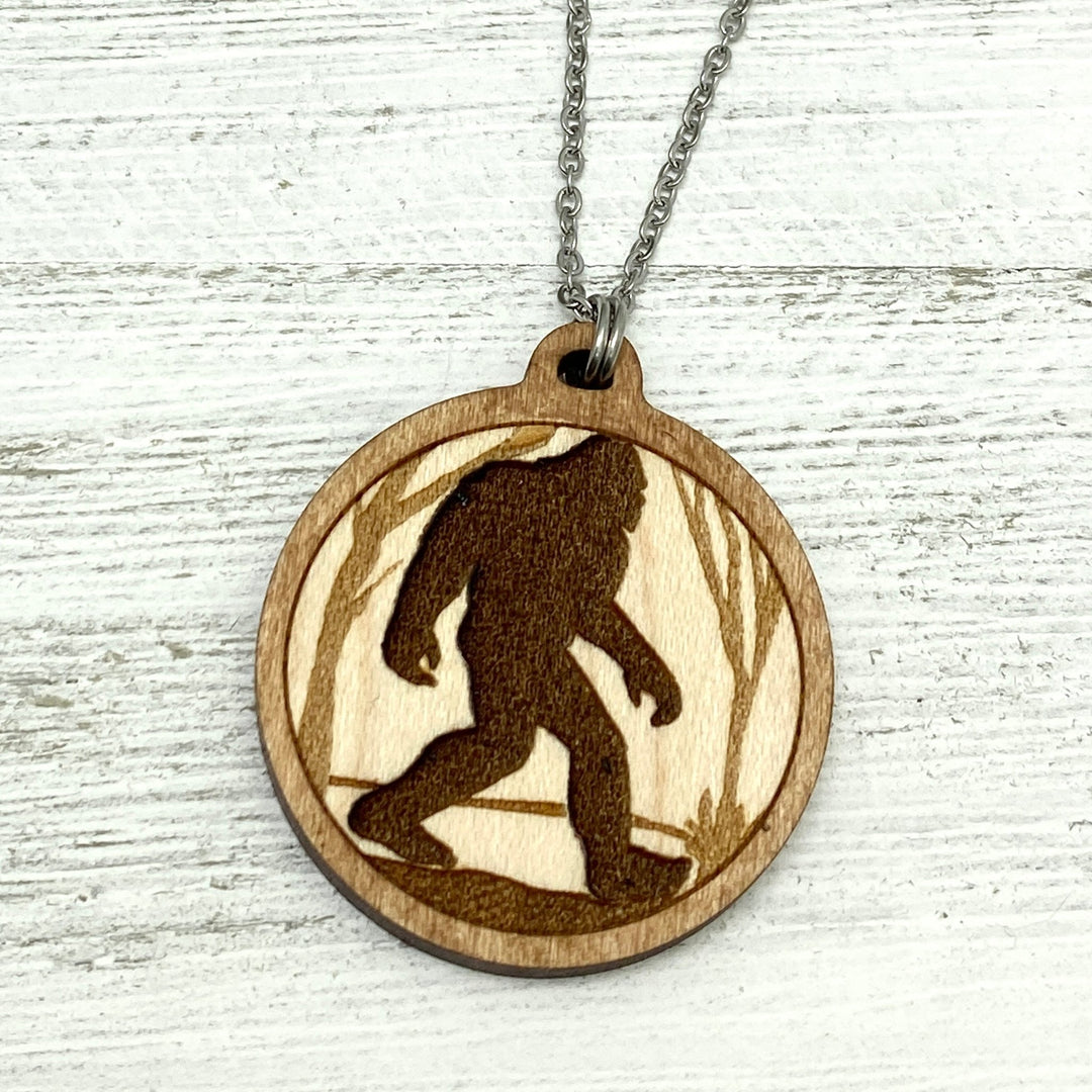 Bigfoot in Woods Pendant wooden engraved - Be Inspired UP
