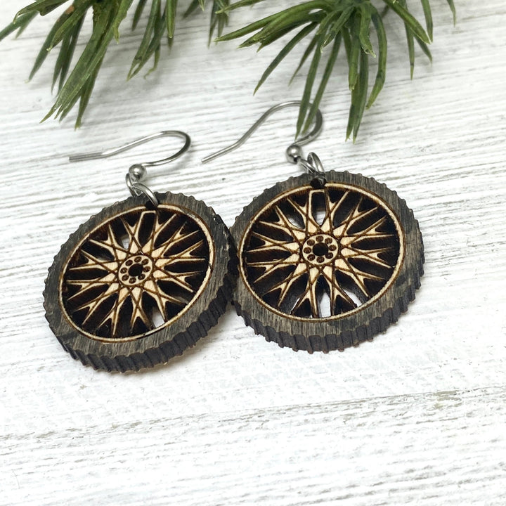 Bike Tire Earrings wood engraved - Be Inspired UP