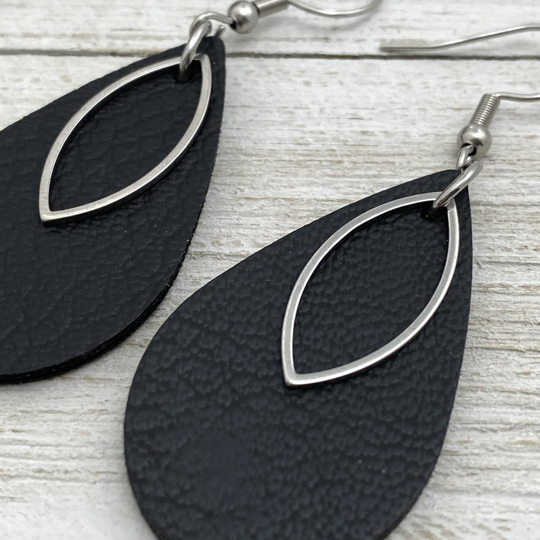 Black leather earrings teardrop shape with charm - Be Inspired UP