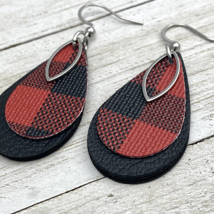 Buffalo Plaid earrings with charm - Be Inspired UP