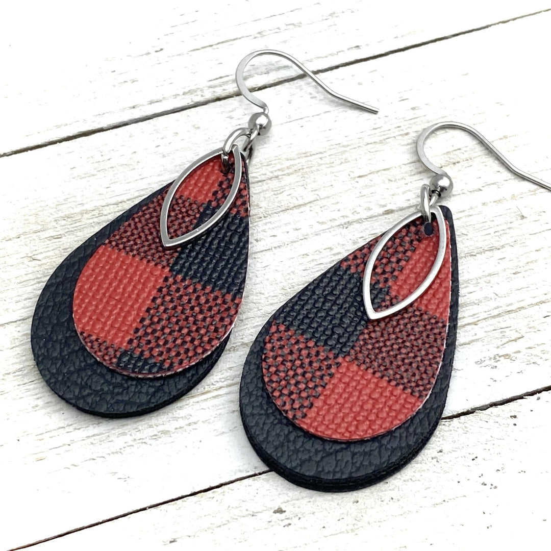 Buffalo Plaid earrings with charm - Be Inspired UP