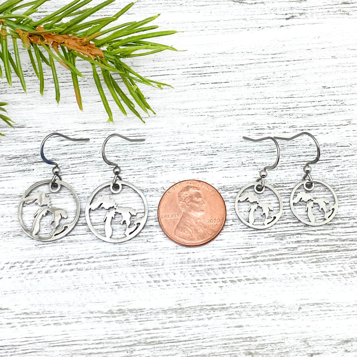 Great Lakes Outline Earrings - Be Inspired UP