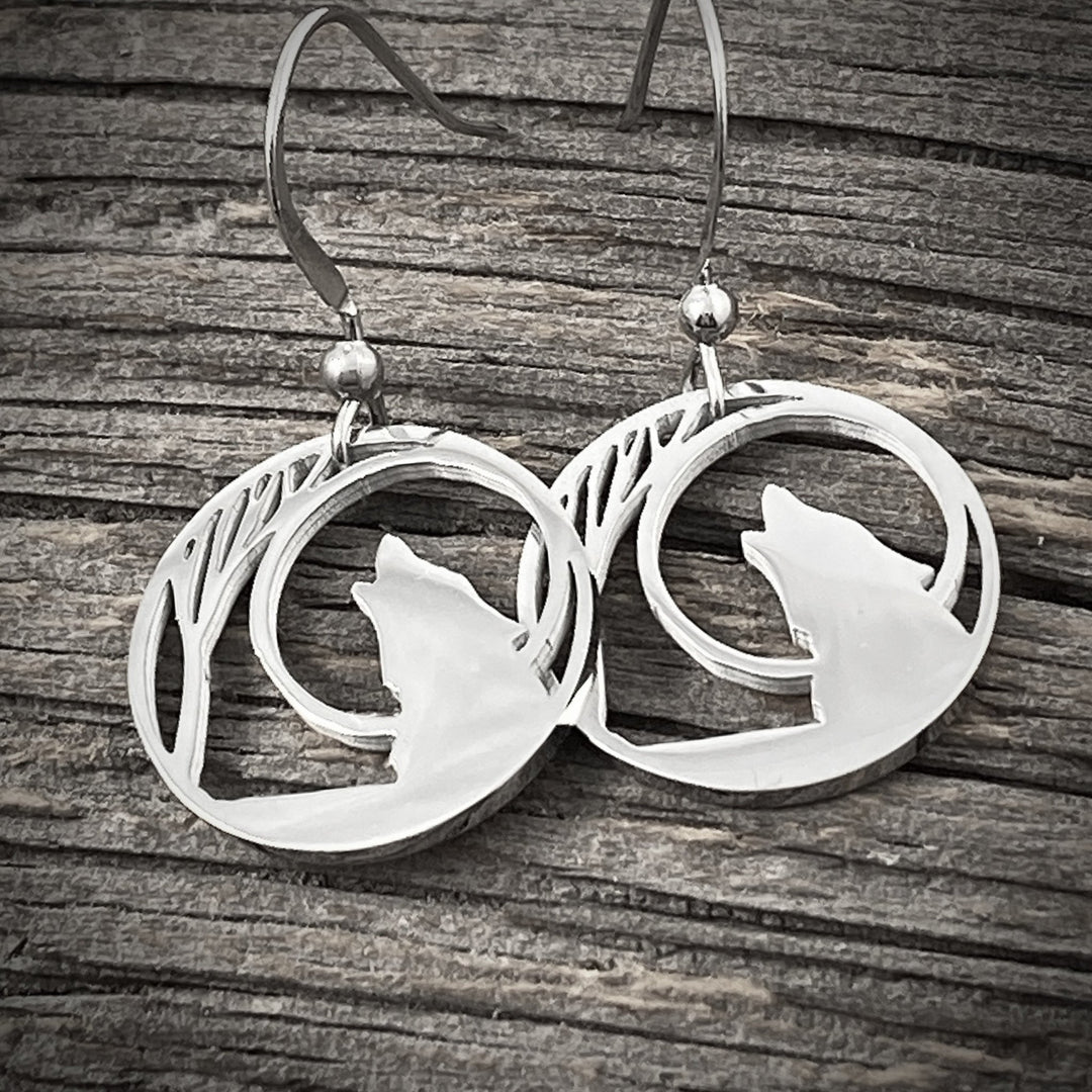 Lone Wolf Earrings - Be Inspired UP