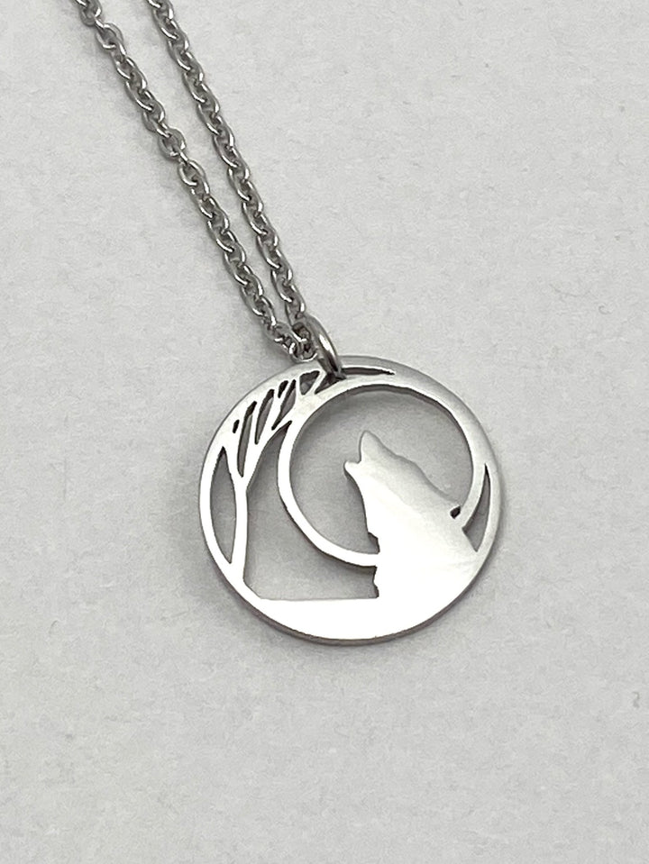 Lone Wolf Pendant large or petite - Be Inspired UP