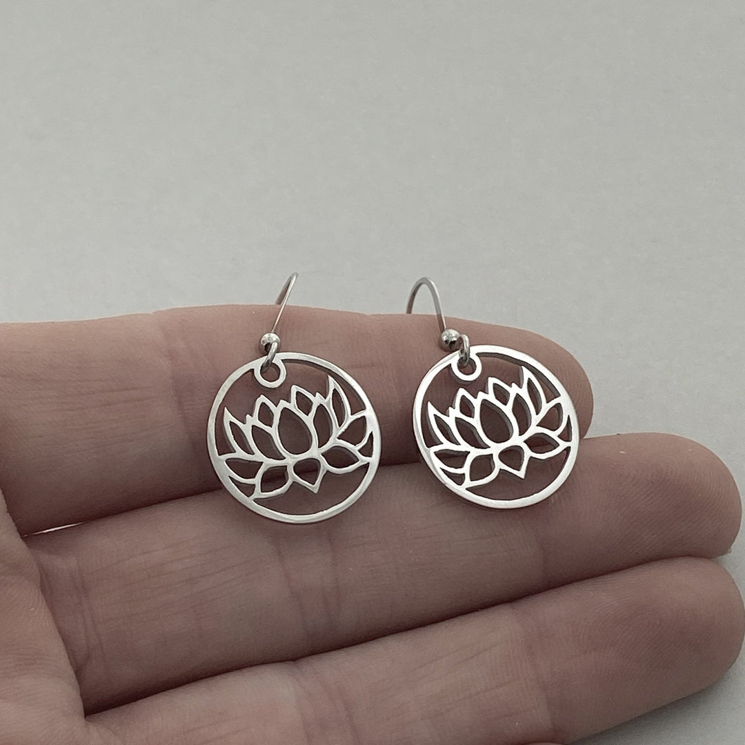 Lotus Flower Earrings - Be Inspired UP