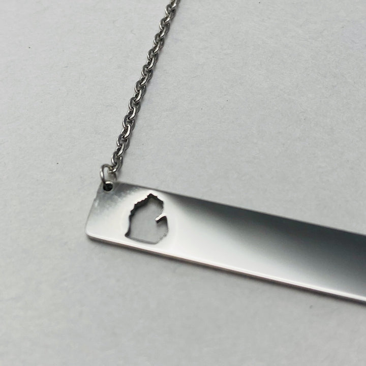 Michigan Mitten Cutout Bar Pendant, Horizontal Silver - Be Inspired UP