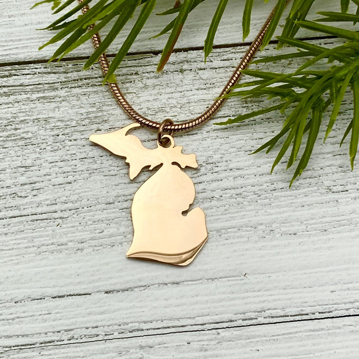 Michigan Outline Pendant, Gold or Rose Gold, large or petite - Be Inspired UP