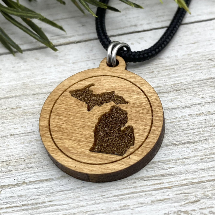 Michigan Wooden Pendant - Be Inspired UP