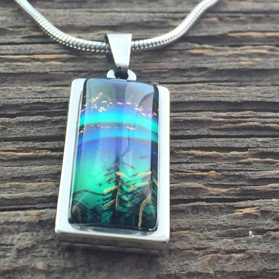 Northern Lights "Tree Tops" Pendant, petite - Be Inspired UP